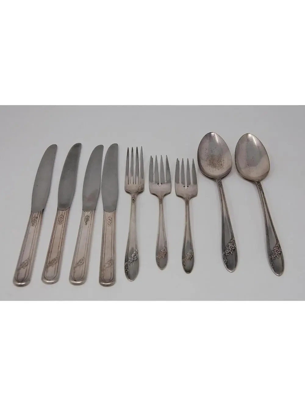 Oneida Community Tudor Plate Queen Bess Mixed Lot of 9 Knife Serving Spoon Fork